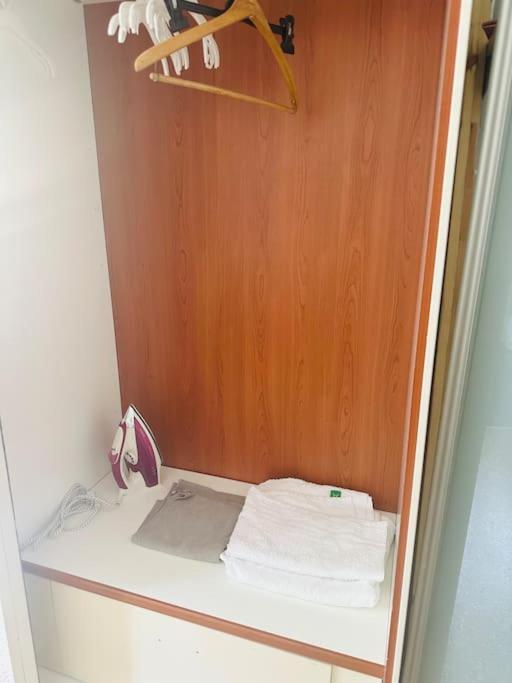 Entire 3 Bed Rooms Apartment,Centrum Genoa Luaran gambar